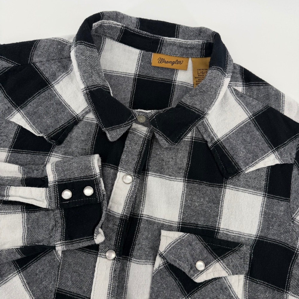 Wrangler Western Snap Shirt Women Large Black White Buffalo Plaid Flannel